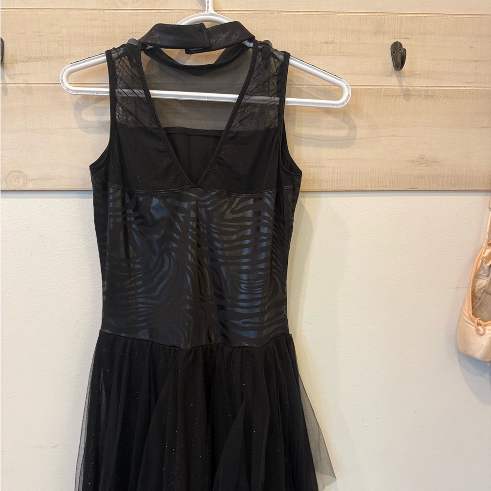 Revolution Dancewear Unsteady black contemporary dance costume, Medium Adult - Picture 6 of 9